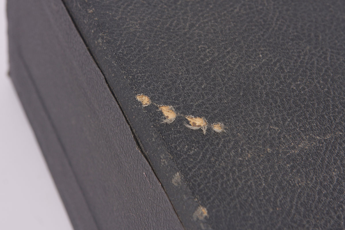 Vintage Royal Deluxe Manual Typewriter