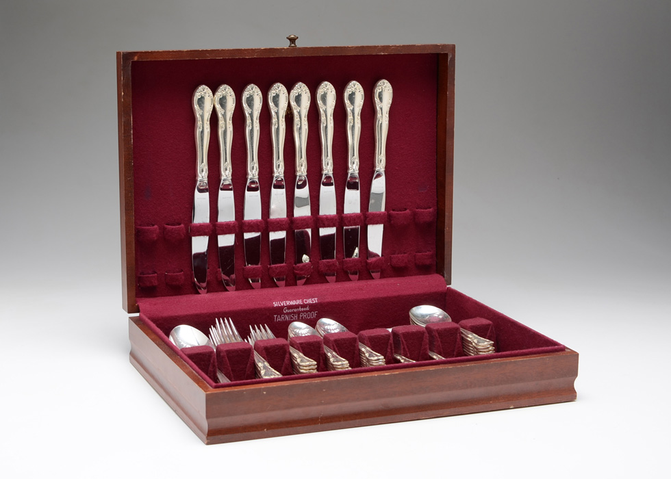 Gorham "New Elegance" Silverplate Flatware Set