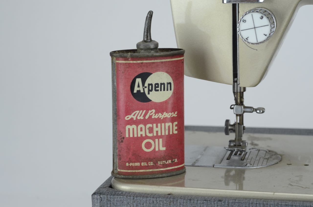 Signature Sewing Machine