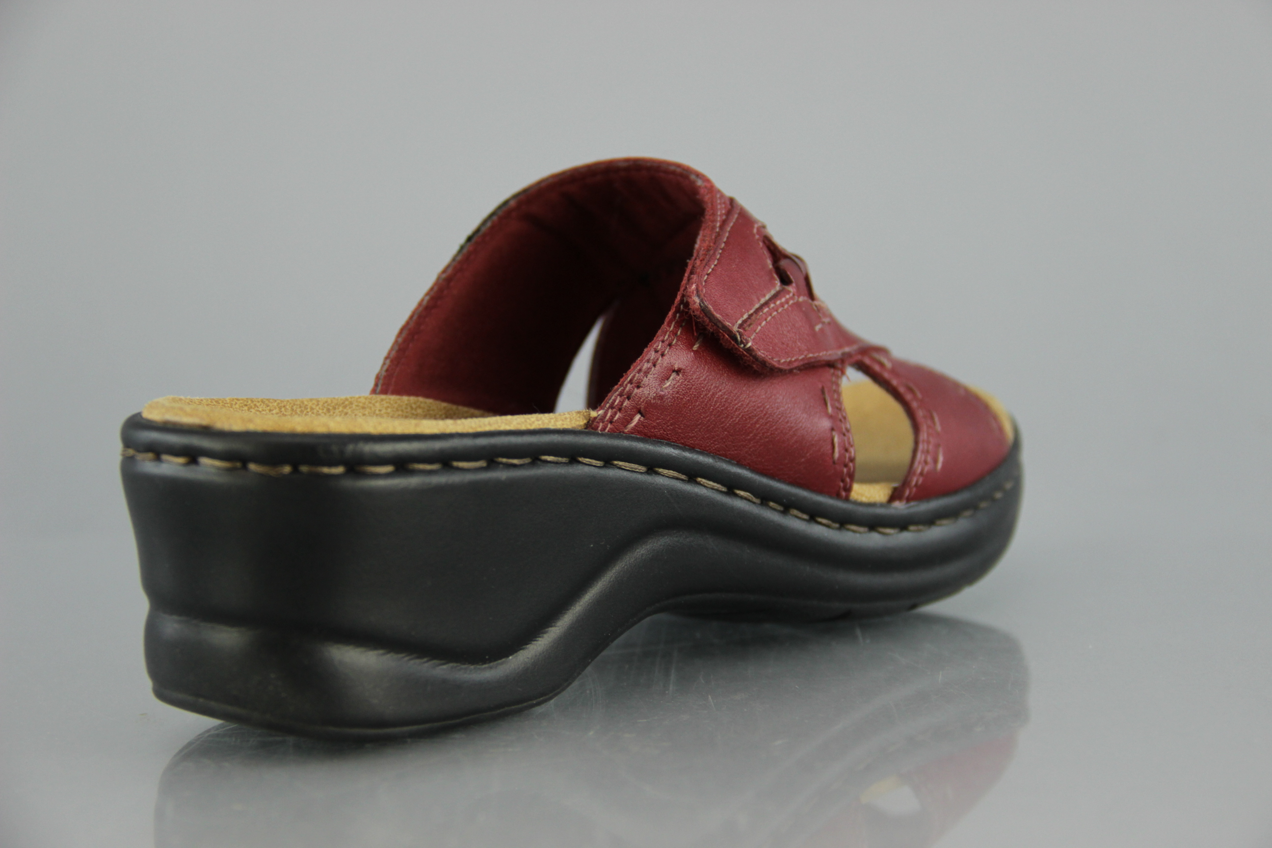 Two Pairs of Clarks "Bendables" Size 7 Women's Shoes