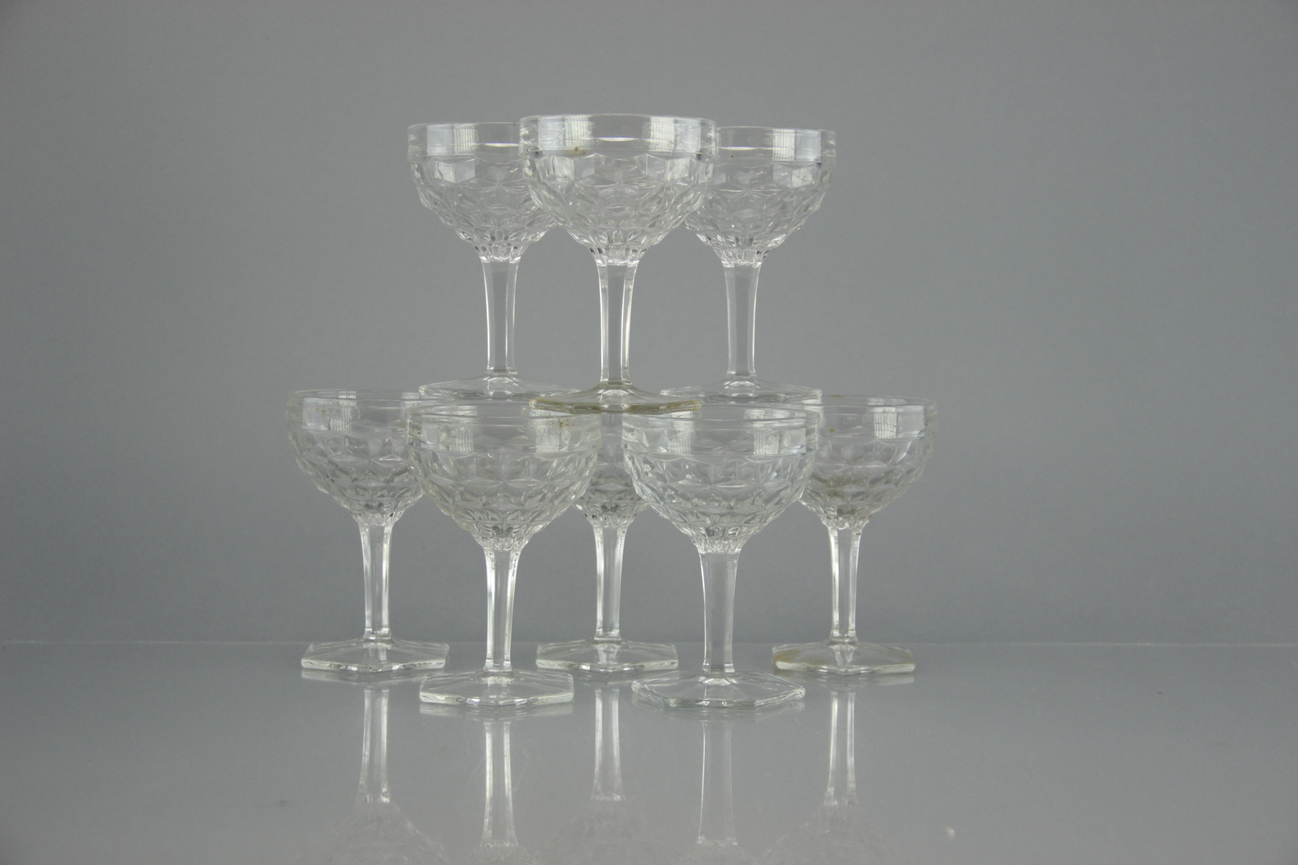 Eighteen-Piece Dessert Dish Collection