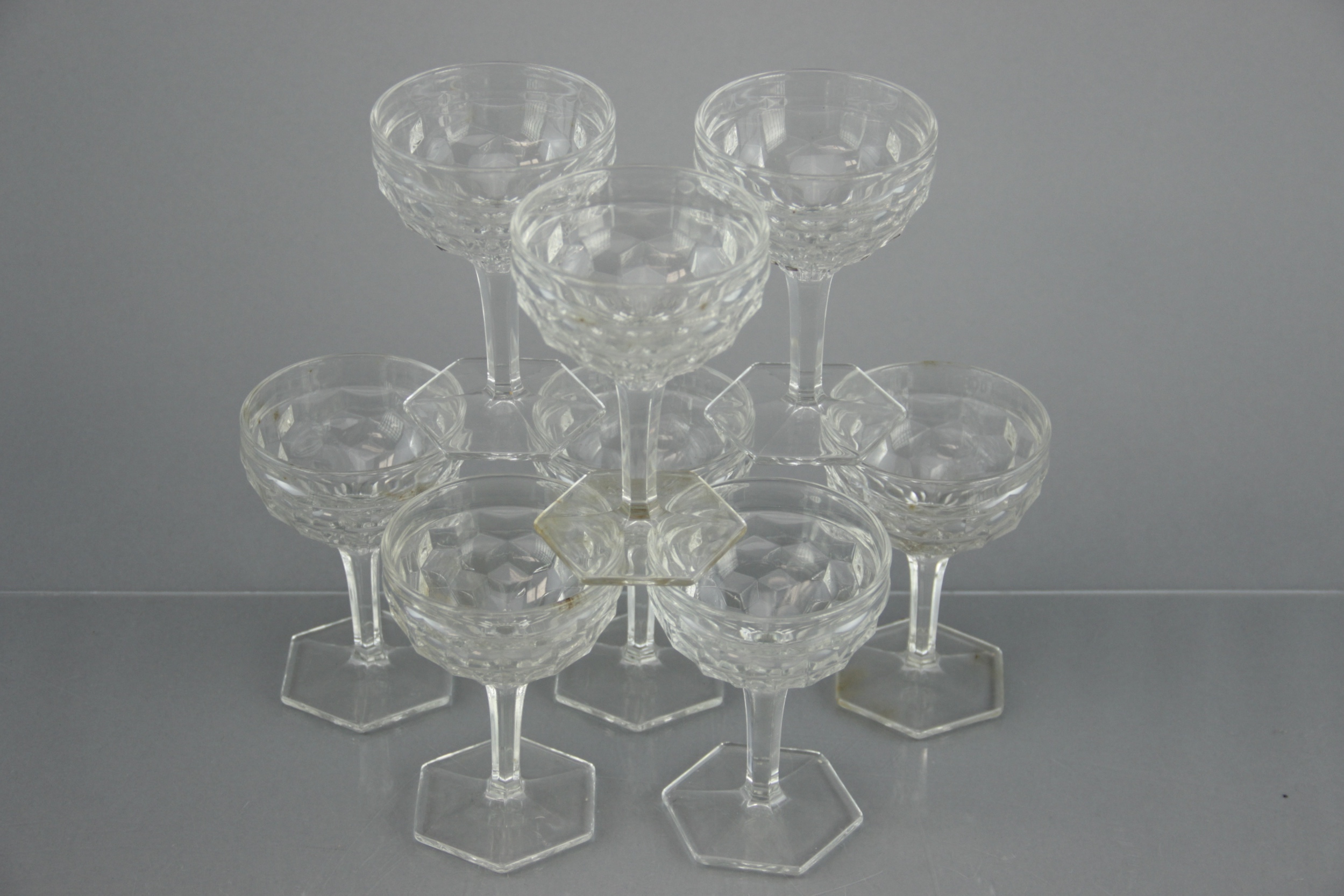 Eighteen-Piece Dessert Dish Collection