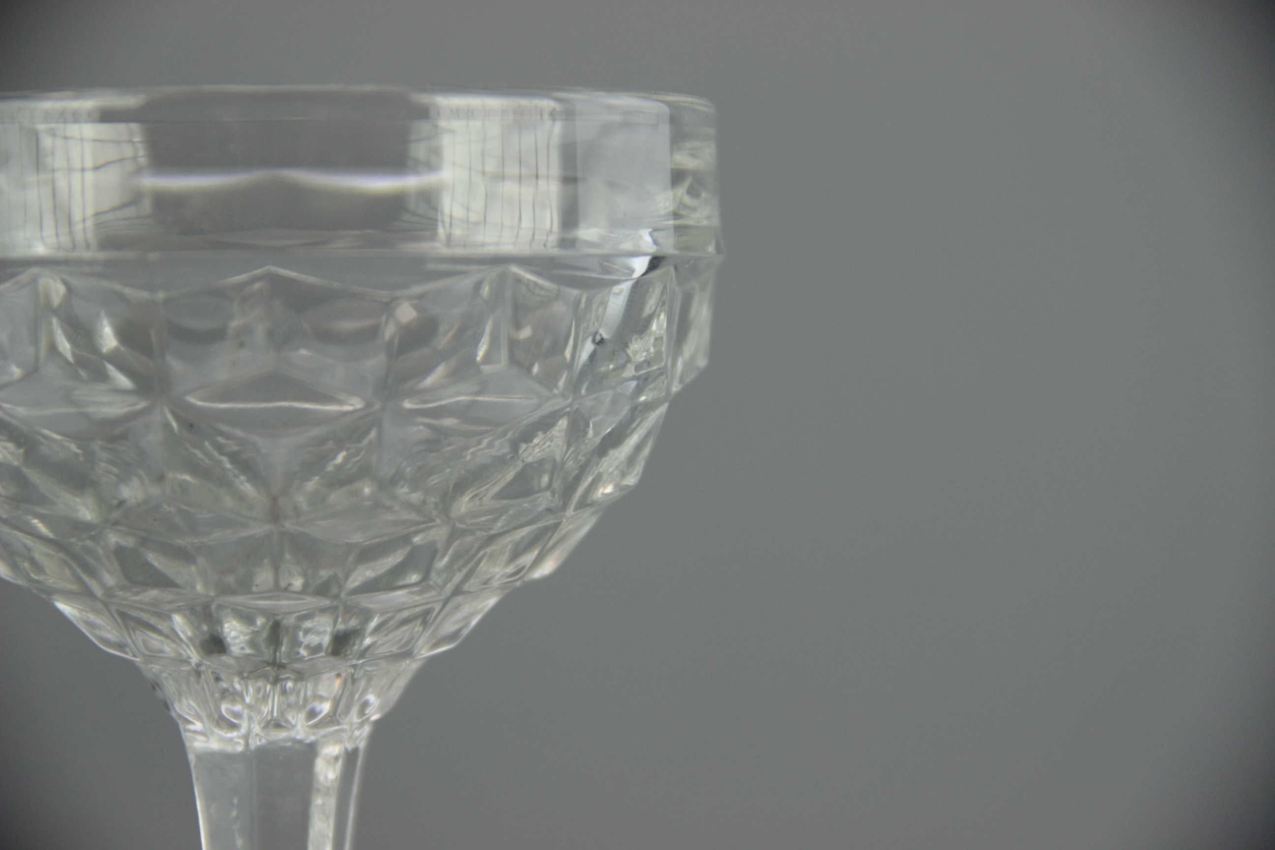 Eighteen-Piece Dessert Dish Collection