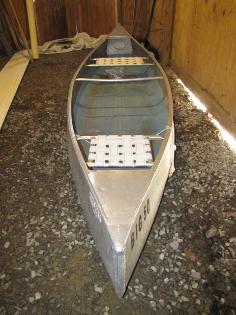 Aluminum AeroCraft Canoe With Accesories