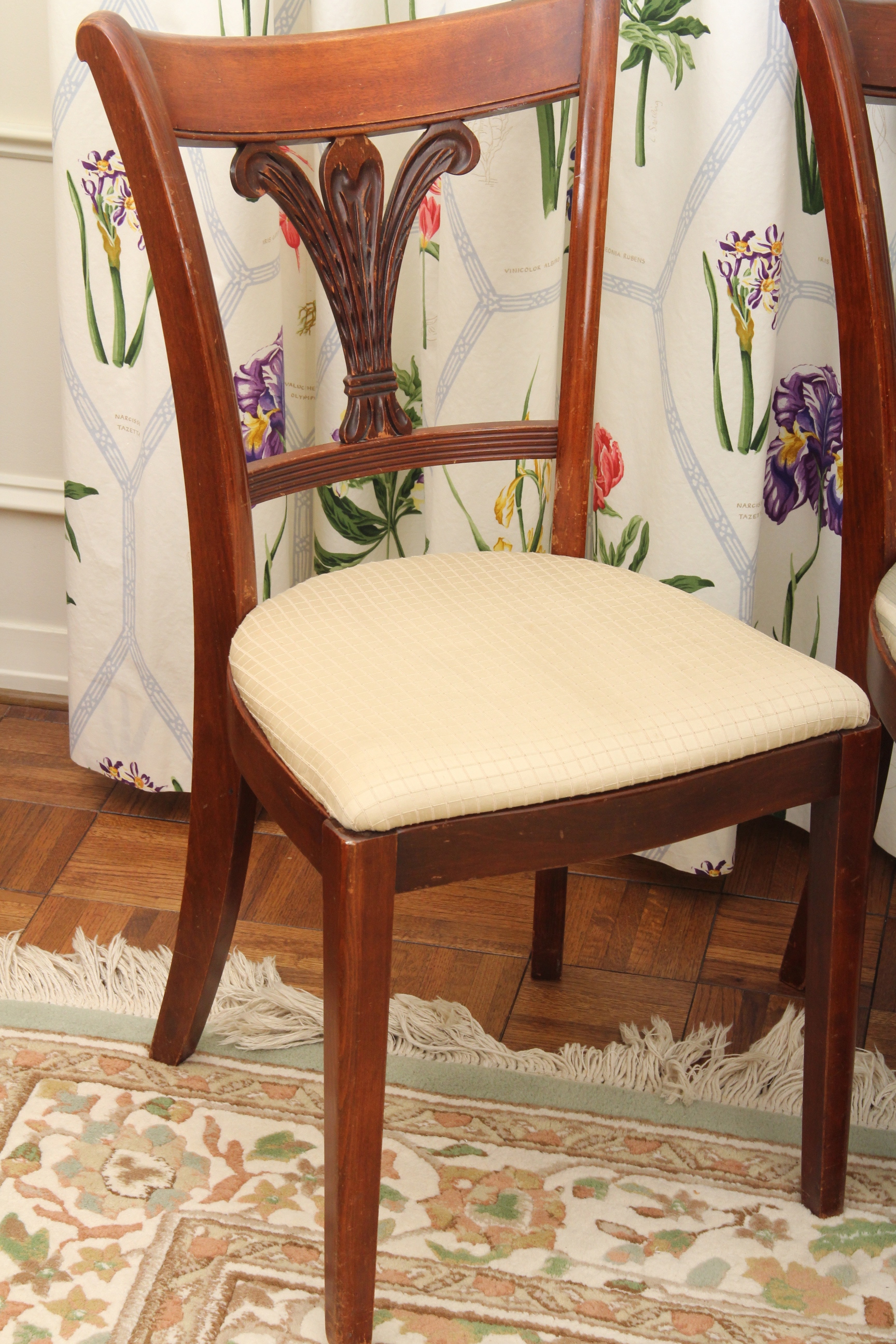 Duncan Phyfe Style Dining Room Table and Chairs