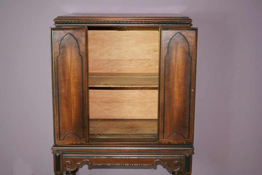 Cabinet on Stand
