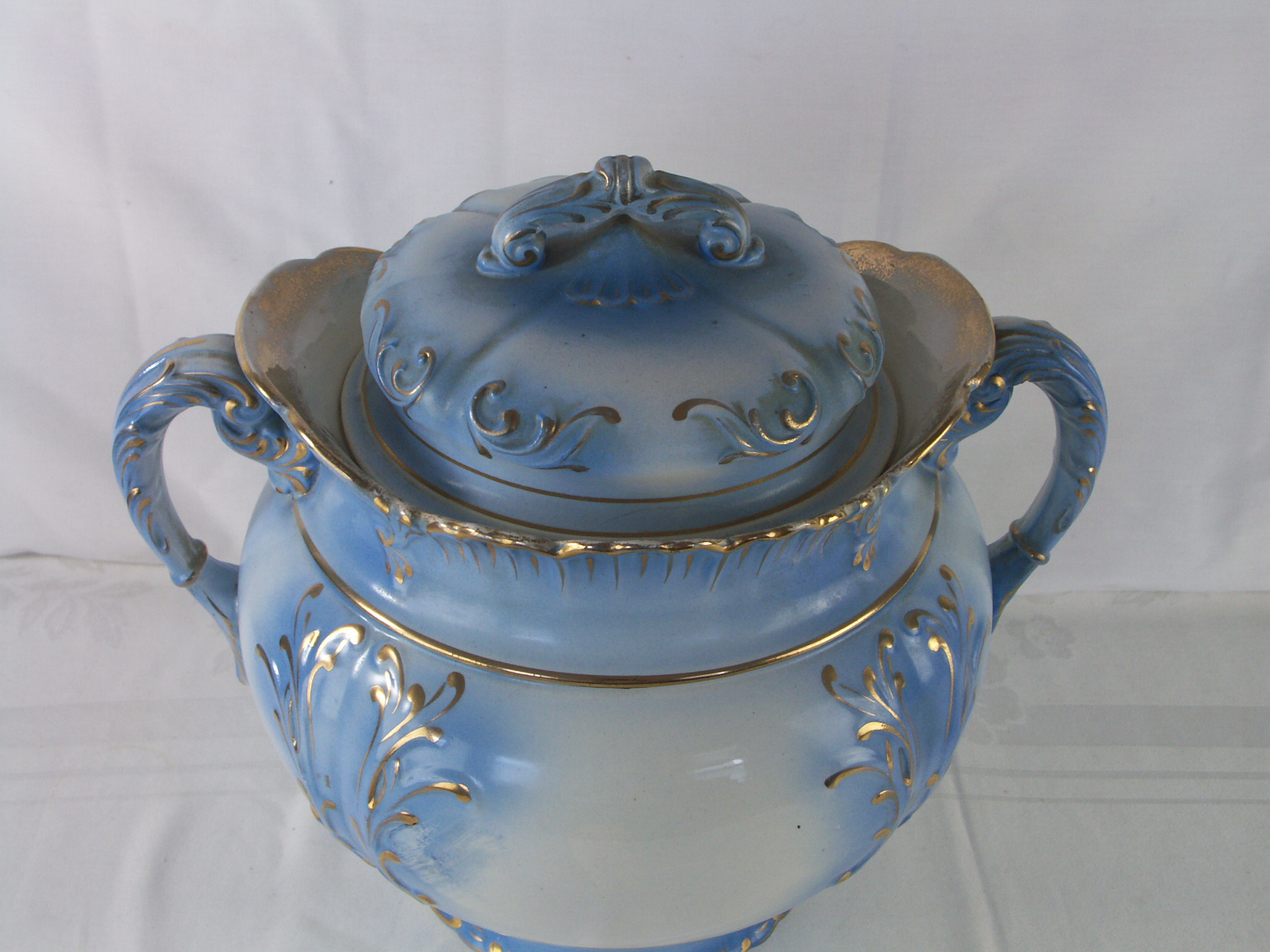 Antique Haynes Balt Nouvelle Slop Jar