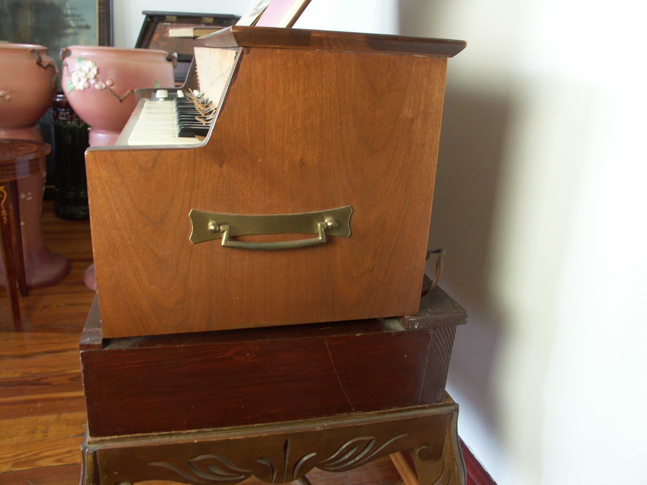 Vintage Audion Organ and Stand