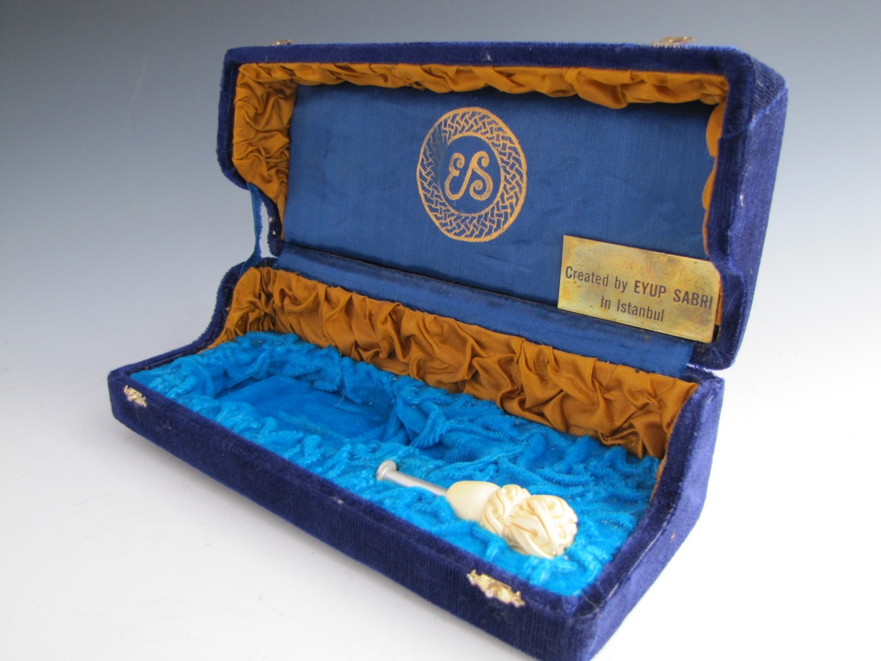 Deluxe Carved Meerschaum Eyup Sabri “Mermaids" Pipe