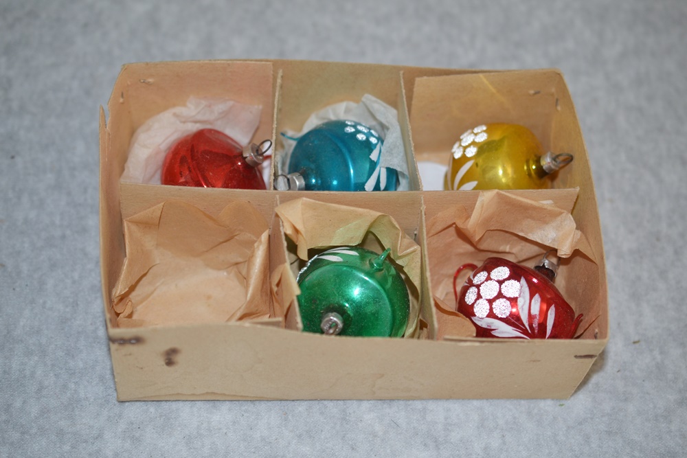 Vintage Shiny Brite, Santa's World and Other Christmas Ornaments