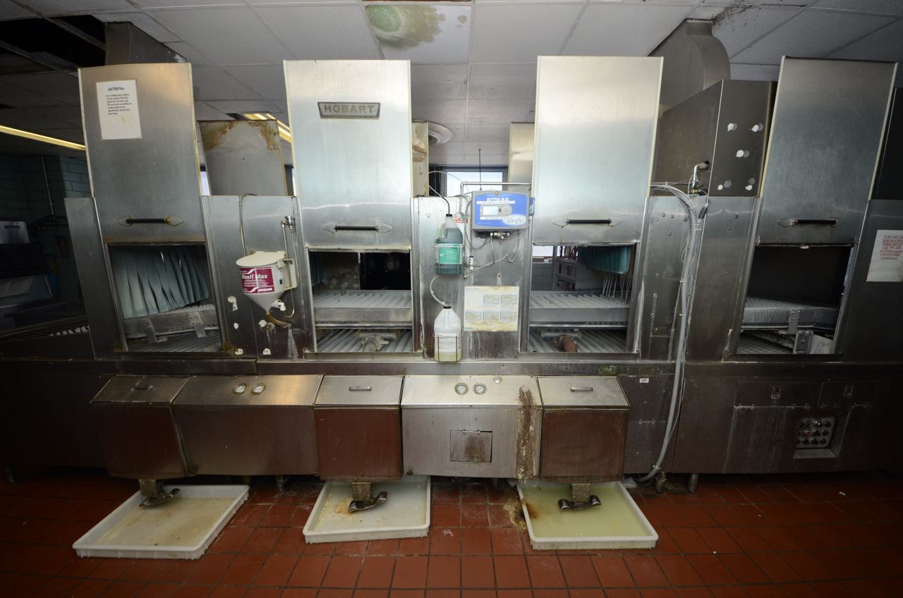 Hobart Commercial FTX Flight Type Dishwasher