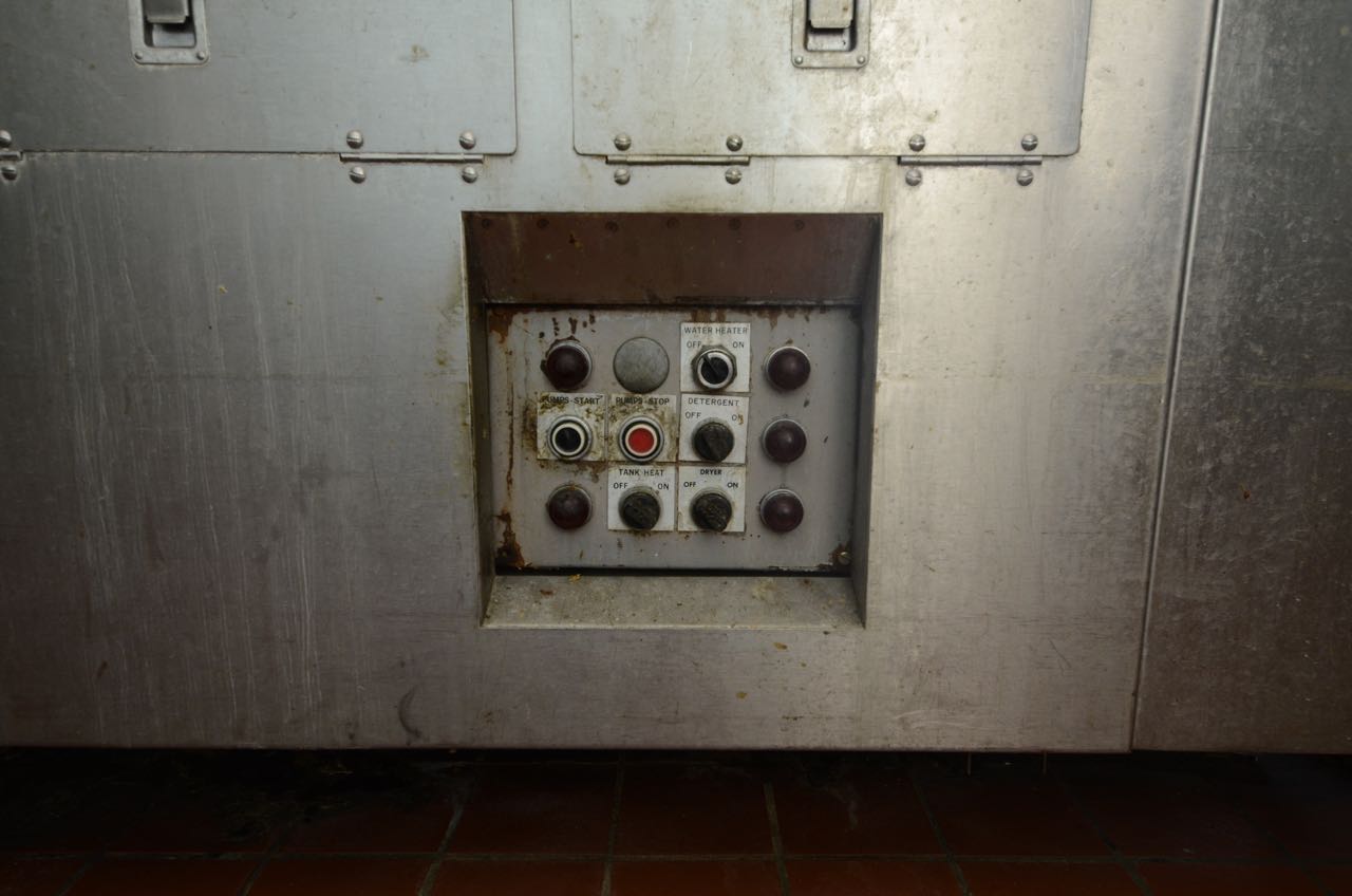 Hobart Commercial FTX Flight Type Dishwasher