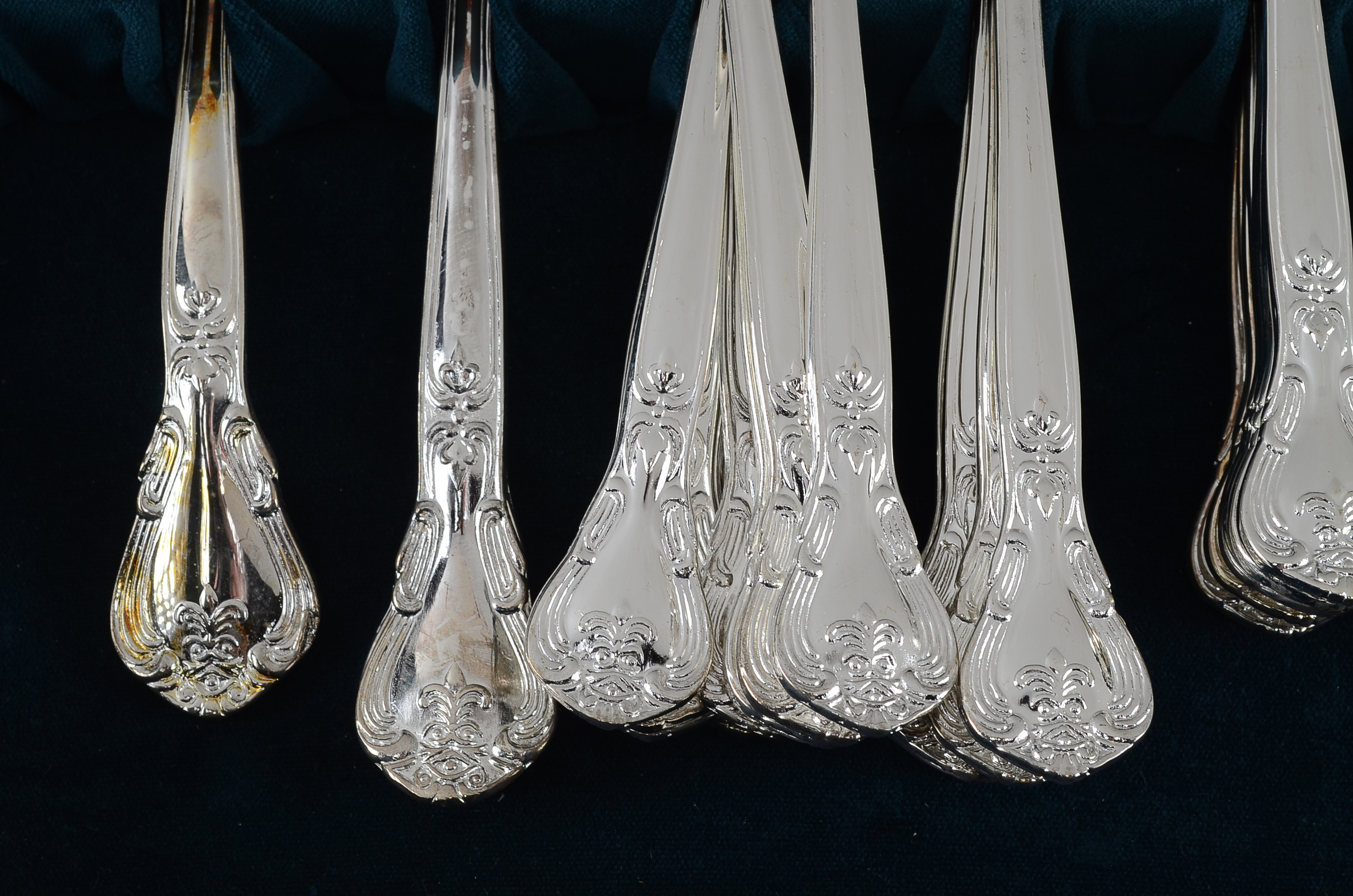 Godinger "Grand Master" Silver Plate Flatware Set