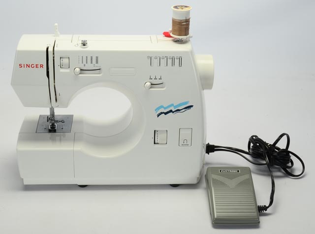 Singer 30215 Sewing Machine
