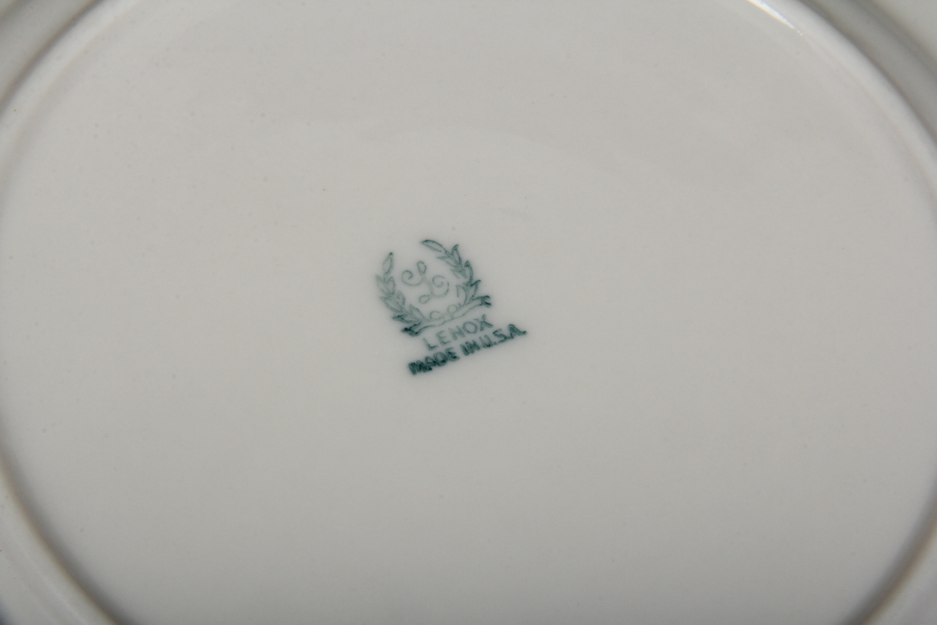 Lenox Modern Off-White Dinnerware