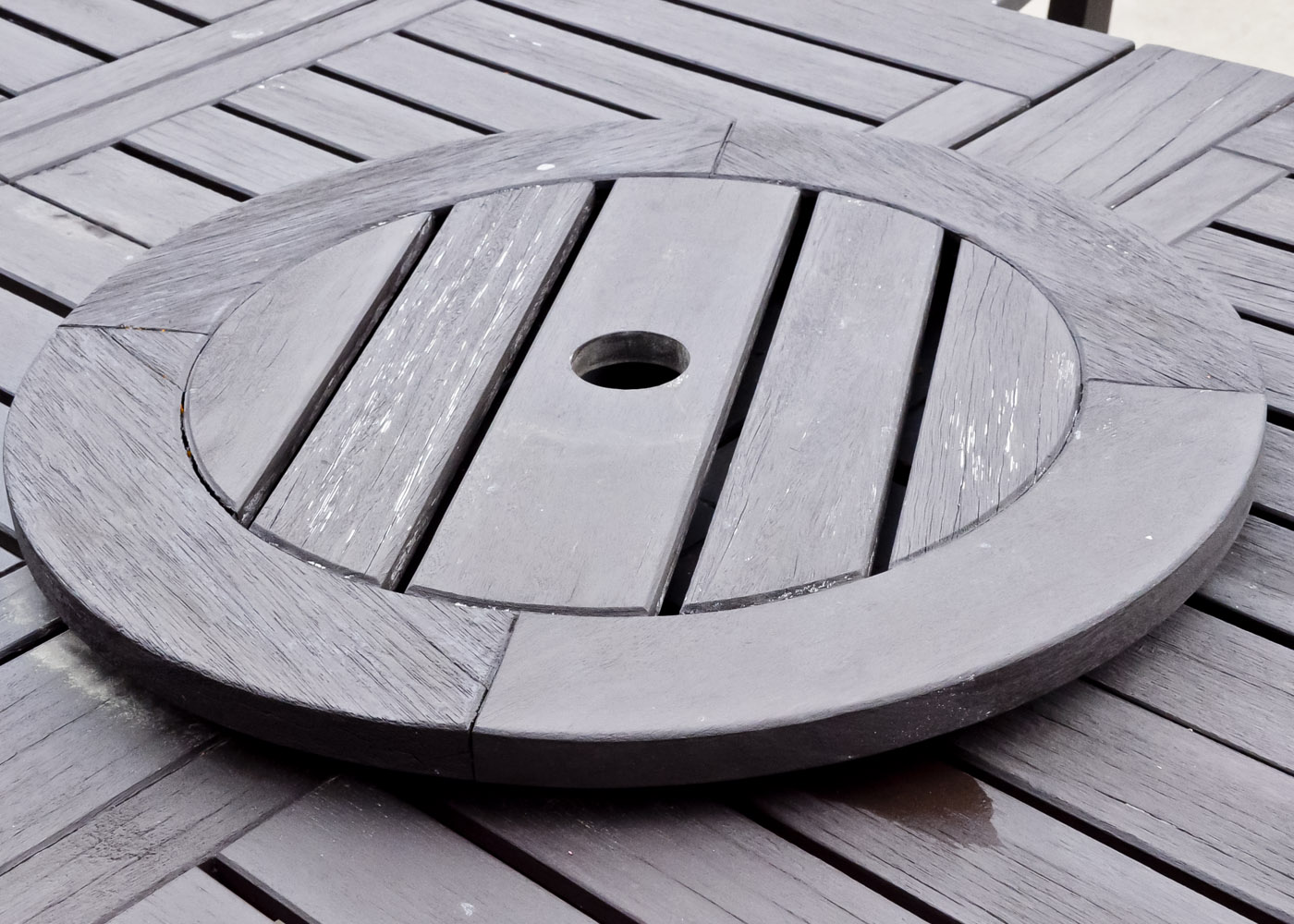 Pottery Barn Teak Outdoor Table with Five Chairs