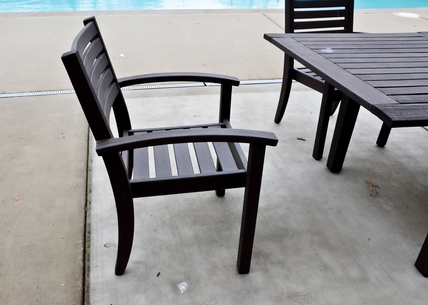 Pottery Barn Teak Outdoor Table with Five Chairs