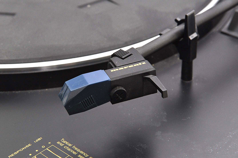 Kenwood VR-705 Surround Sound System