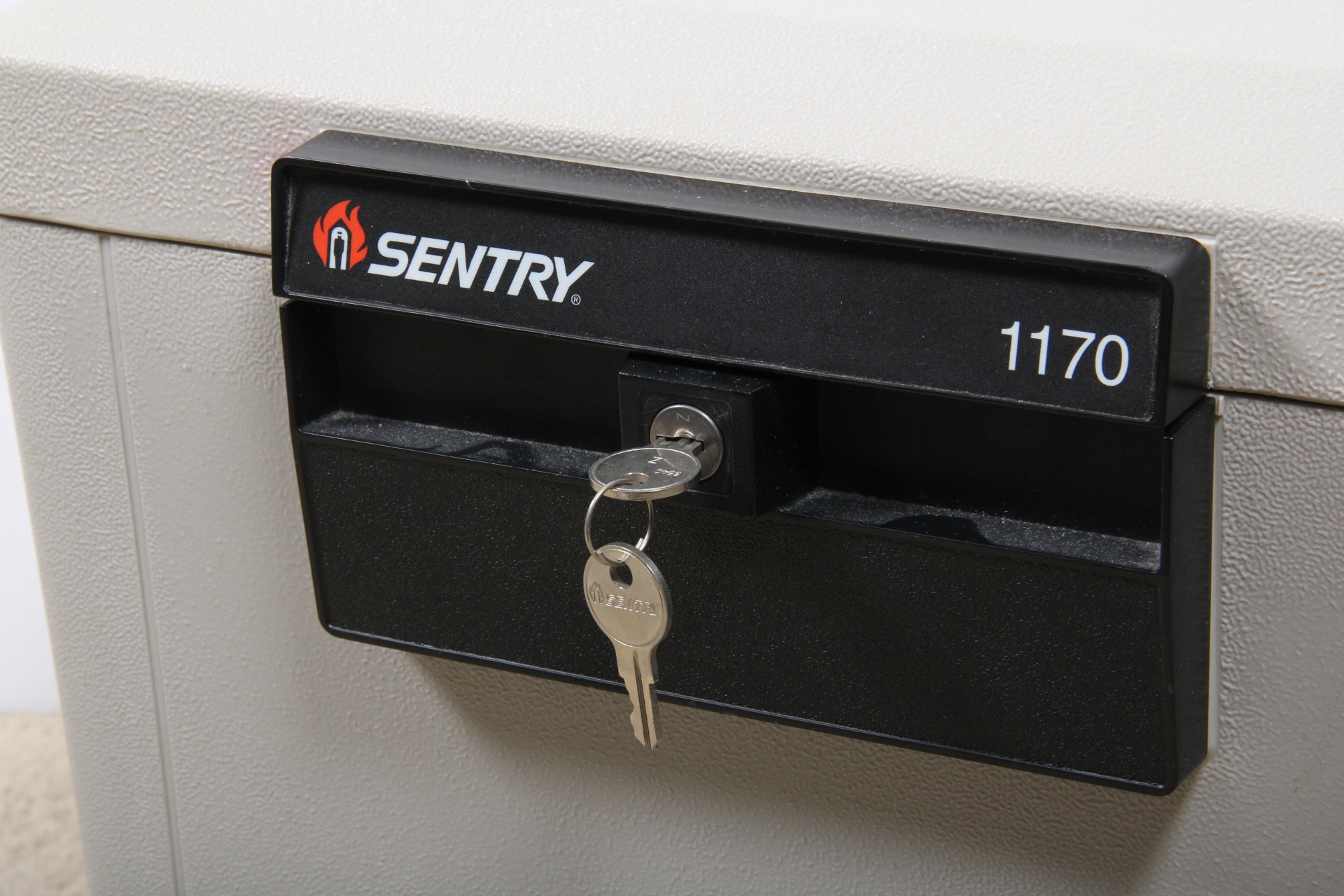 Sentry "1170" Safe