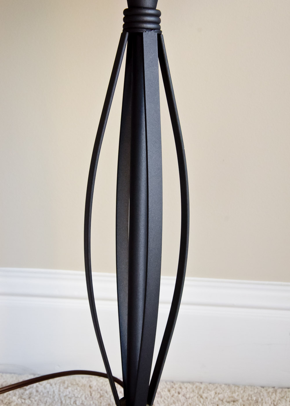 Black Metal Table Lamp