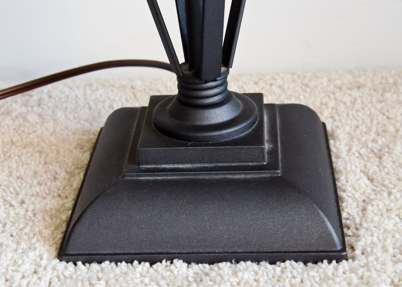 Black Metal Table Lamp