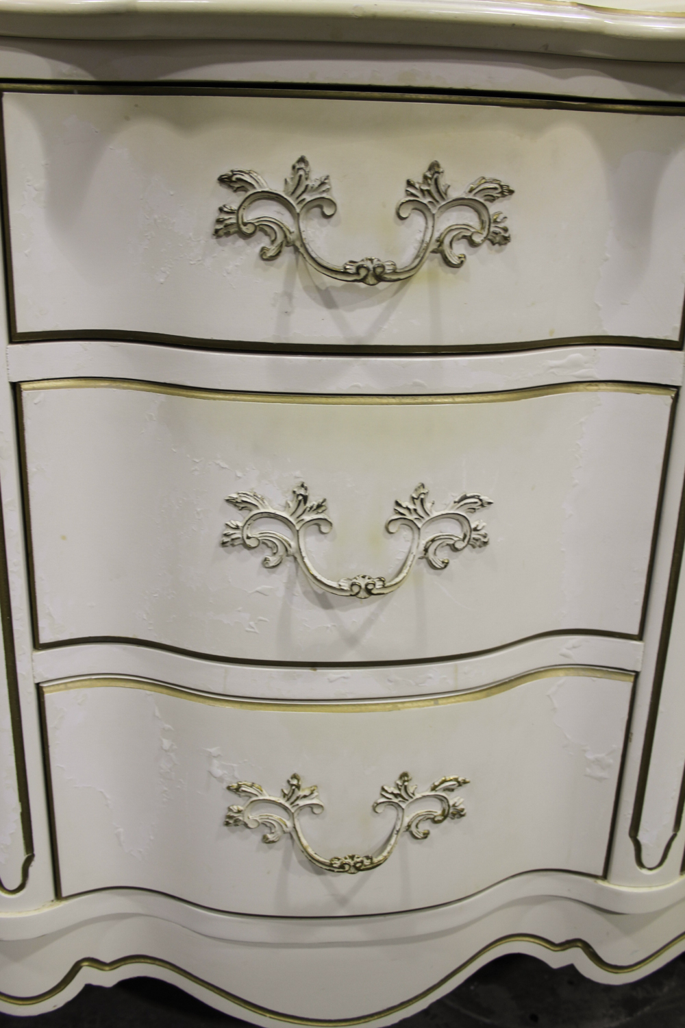 Johnson/Carper French Provincial Style Dresser with Mirror