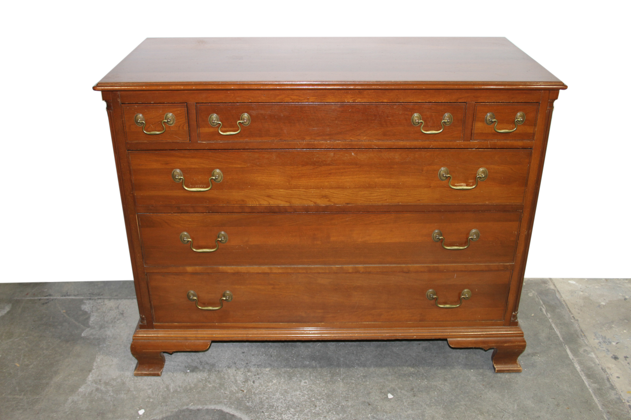 Willett Wildwood Cherry Chest of Drawers