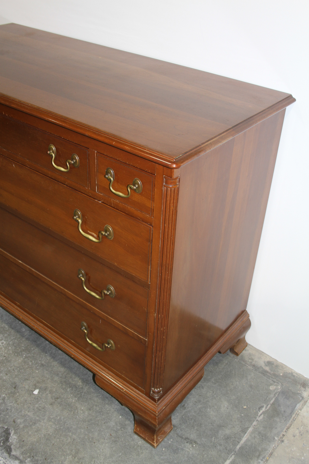 Willett Wildwood Cherry Chest of Drawers