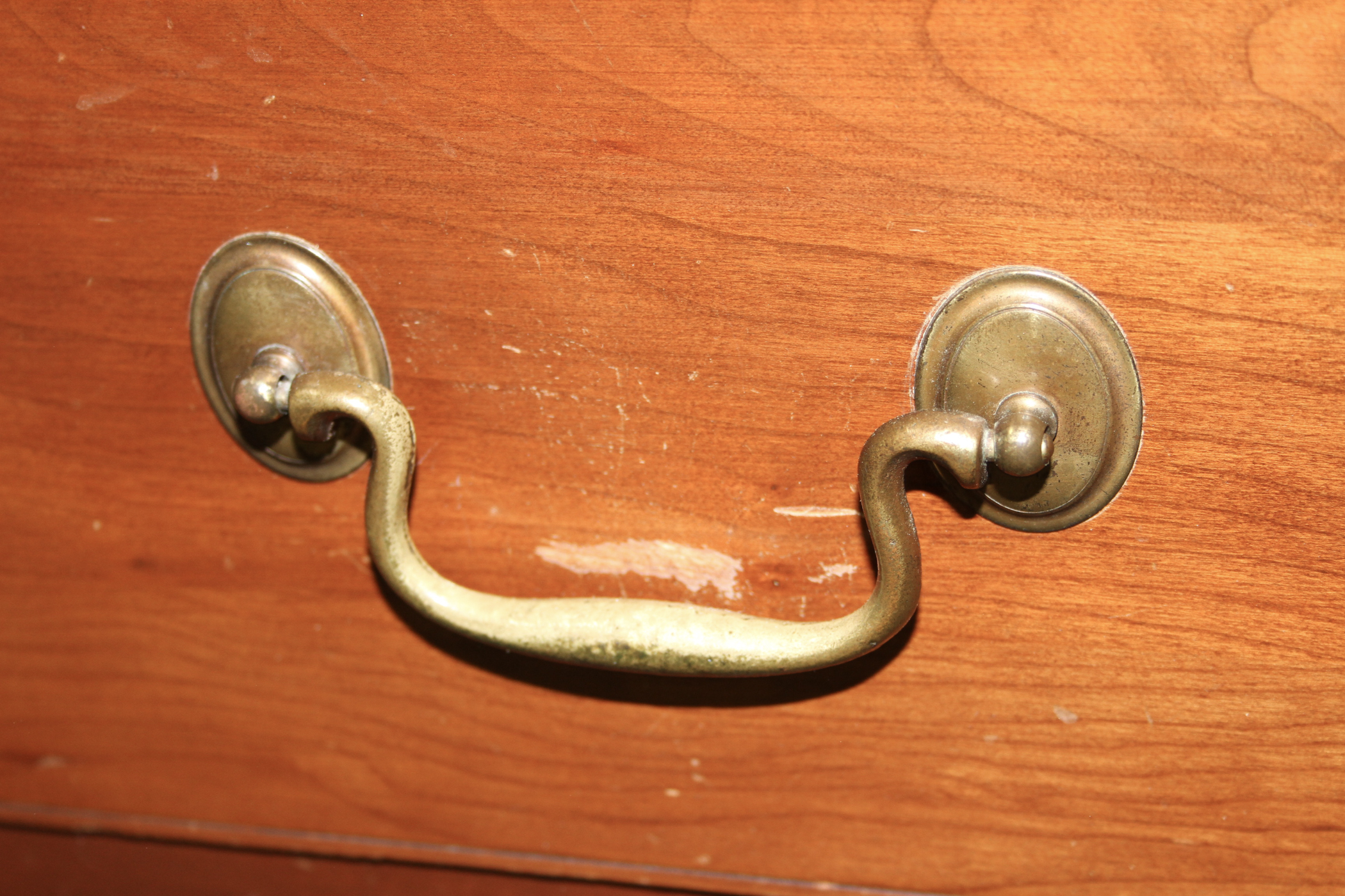 Willett Wildwood Cherry Chest of Drawers