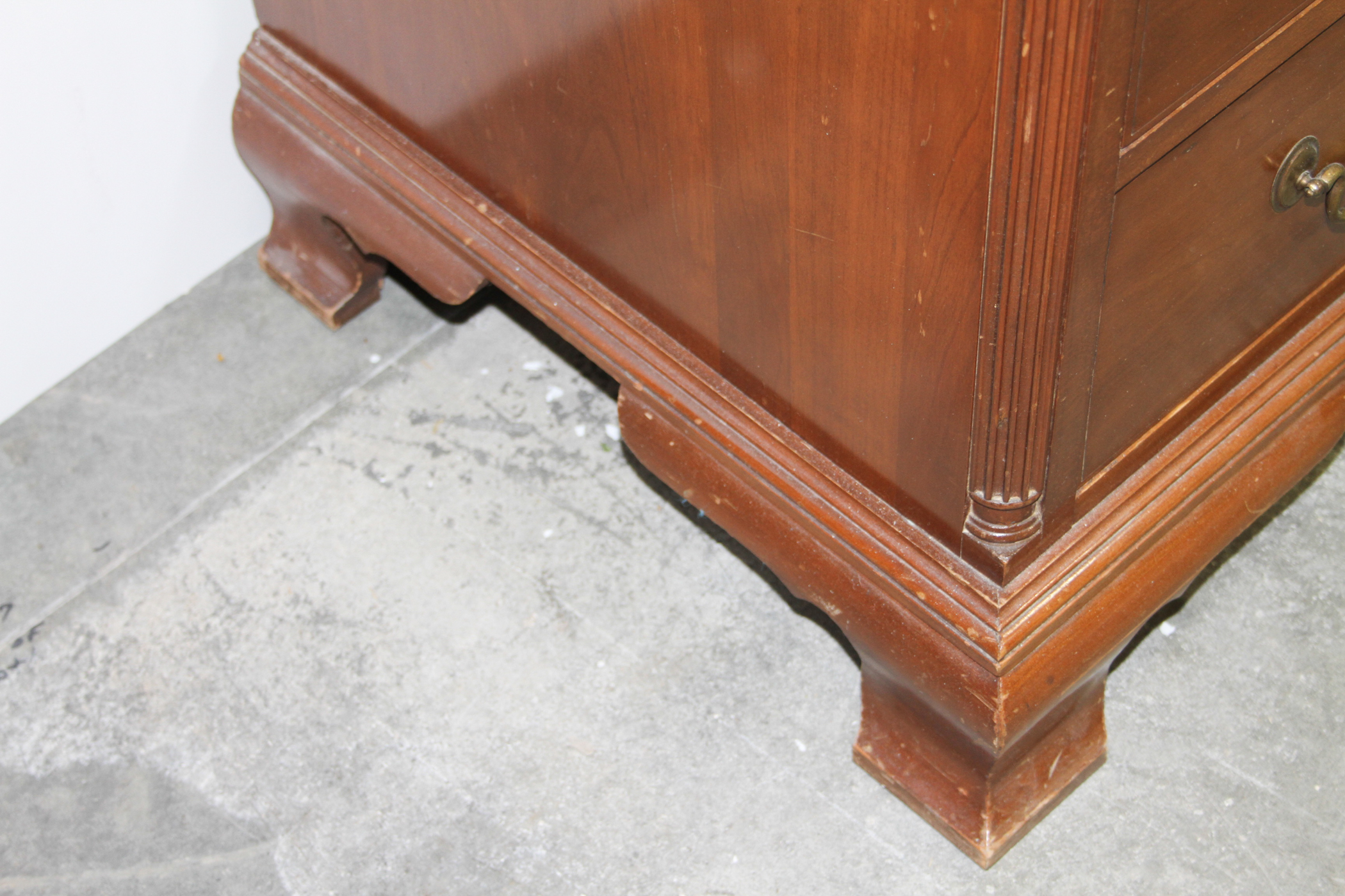 Willett Wildwood Cherry Chest of Drawers