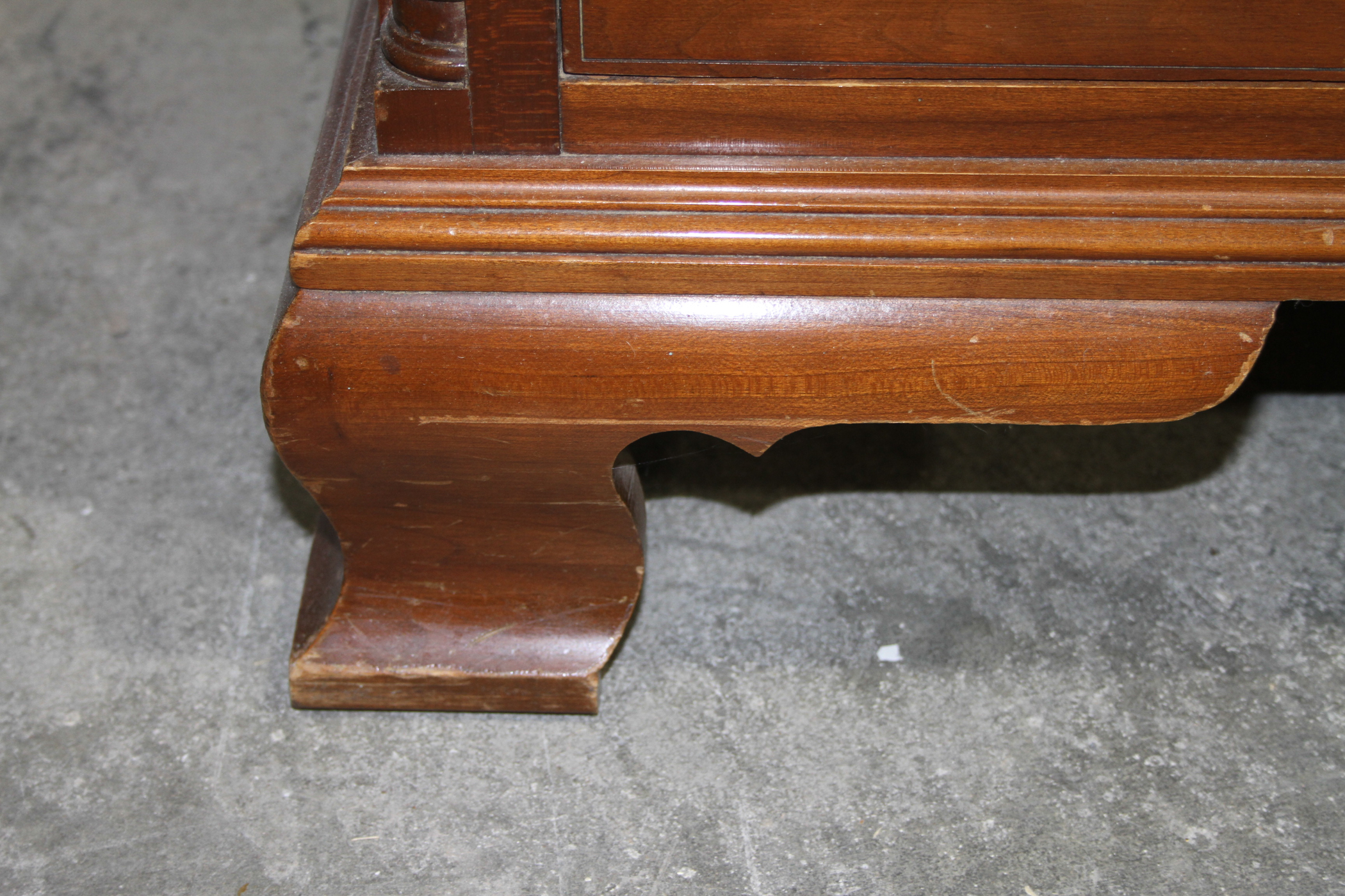 Willett Wildwood Cherry Chest of Drawers