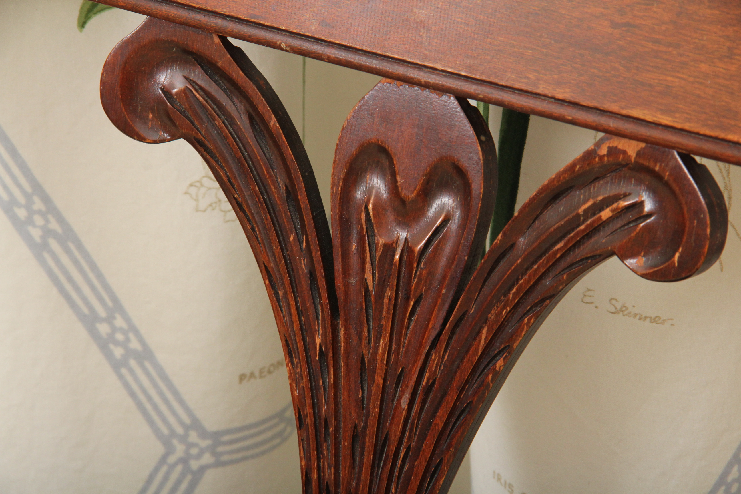 Duncan Phyfe Style Dining Room Table and Chairs