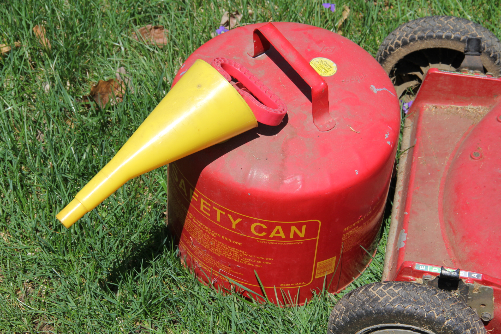 A Toro GTS2-550 Lawn Mower