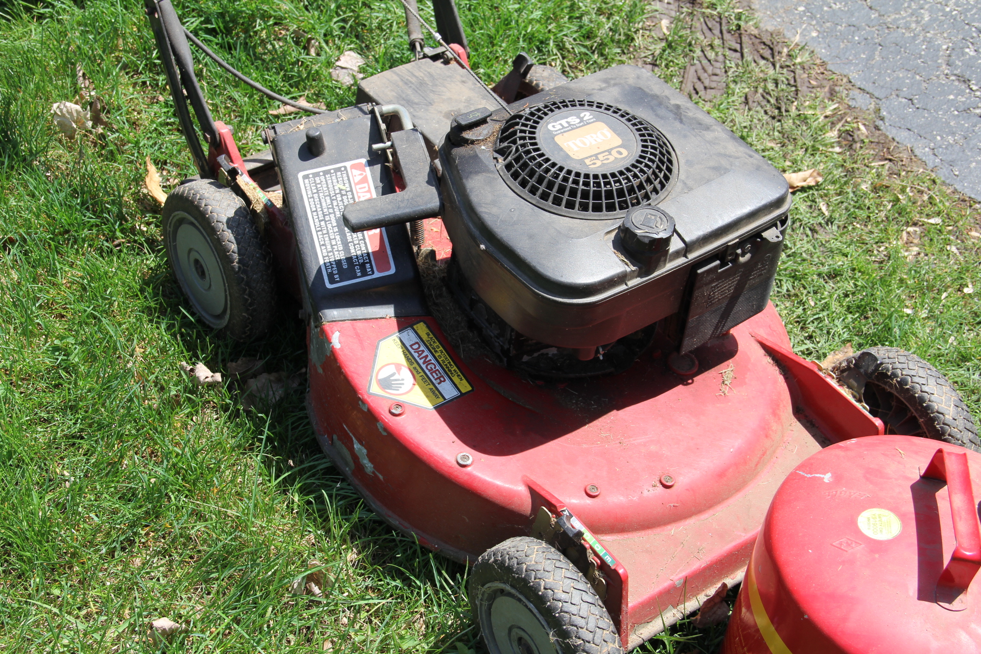 A Toro GTS2-550 Lawn Mower