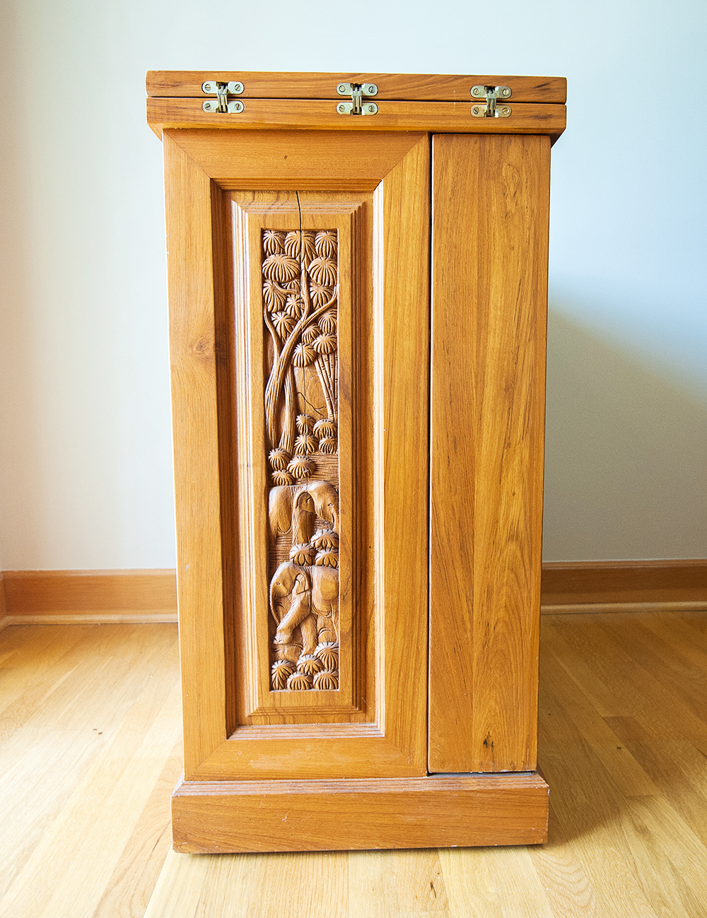 Vintage Hand-Carved Teak Rolling Bar