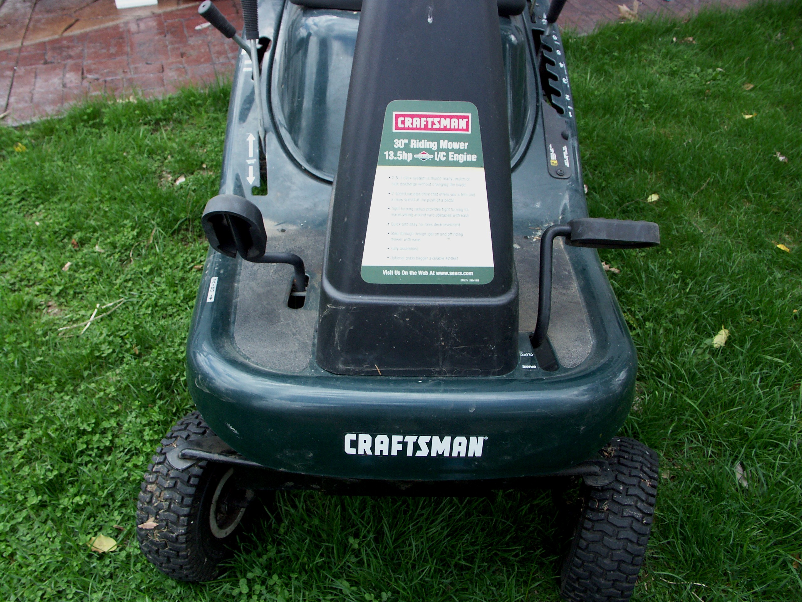 Craftsman Riding Lawnmower