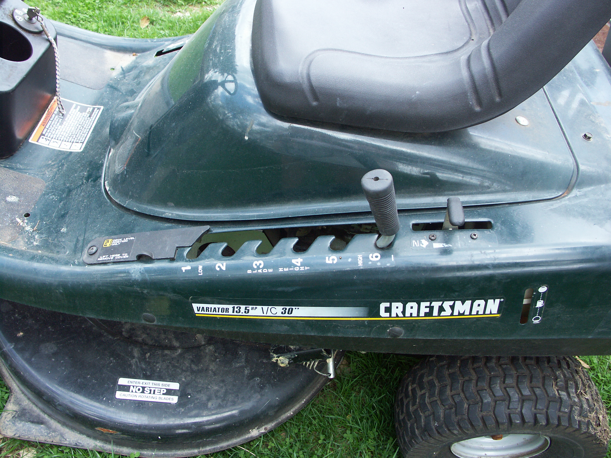 Craftsman Riding Lawnmower