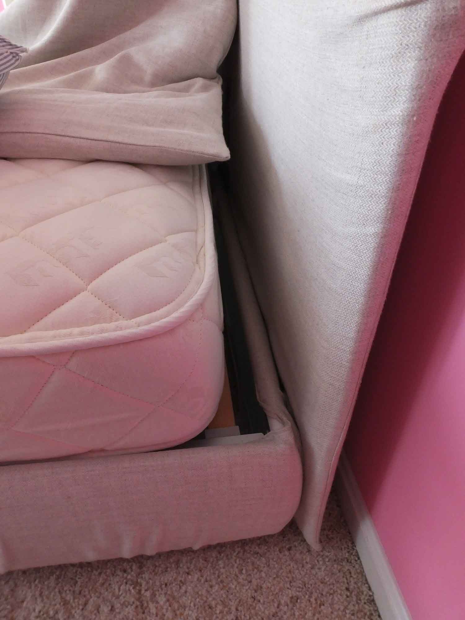 Flou Platform Queen Size Bed "Nathalie"