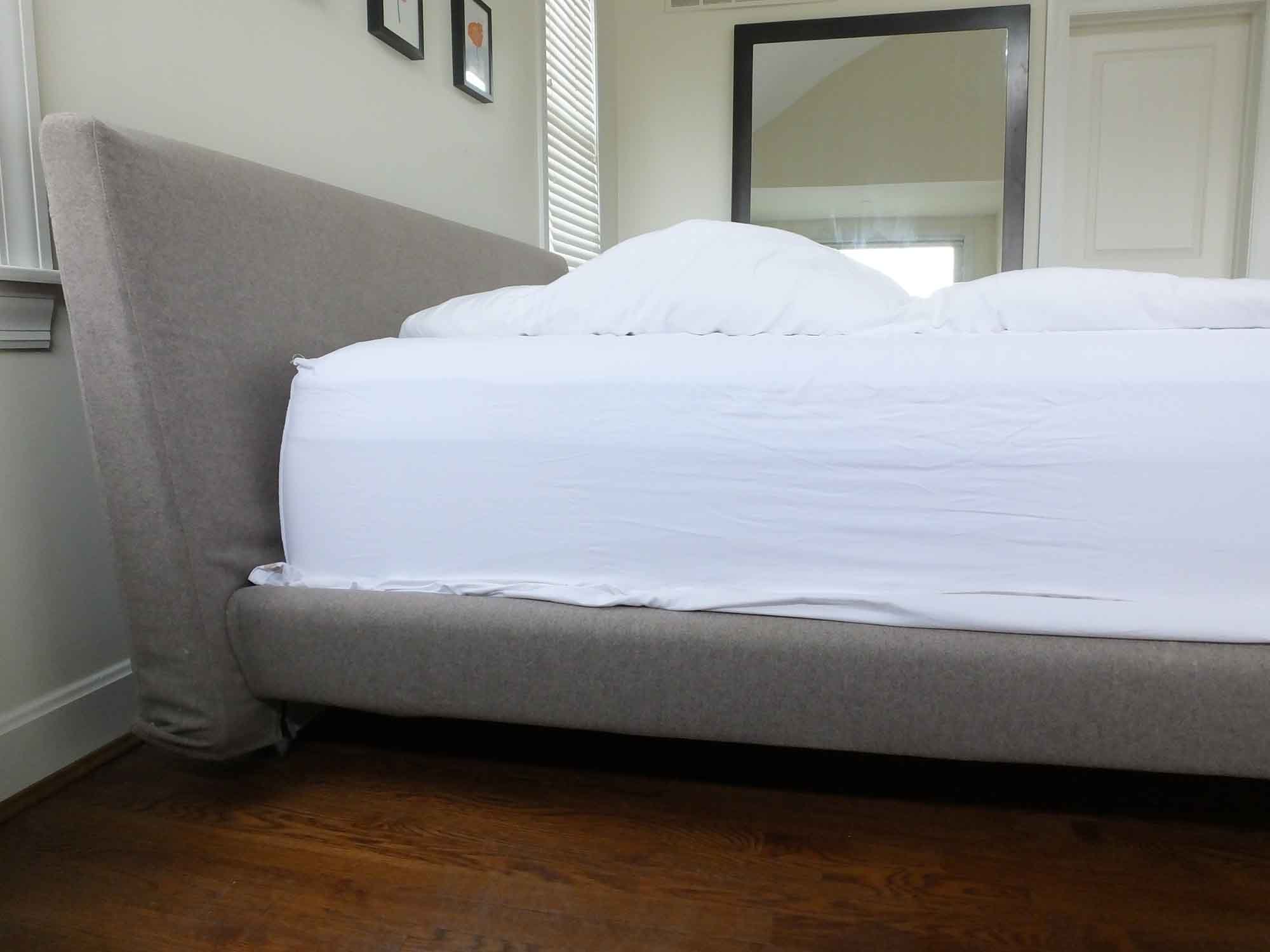 Bensen Reve Platform Bed from Design Within Reach