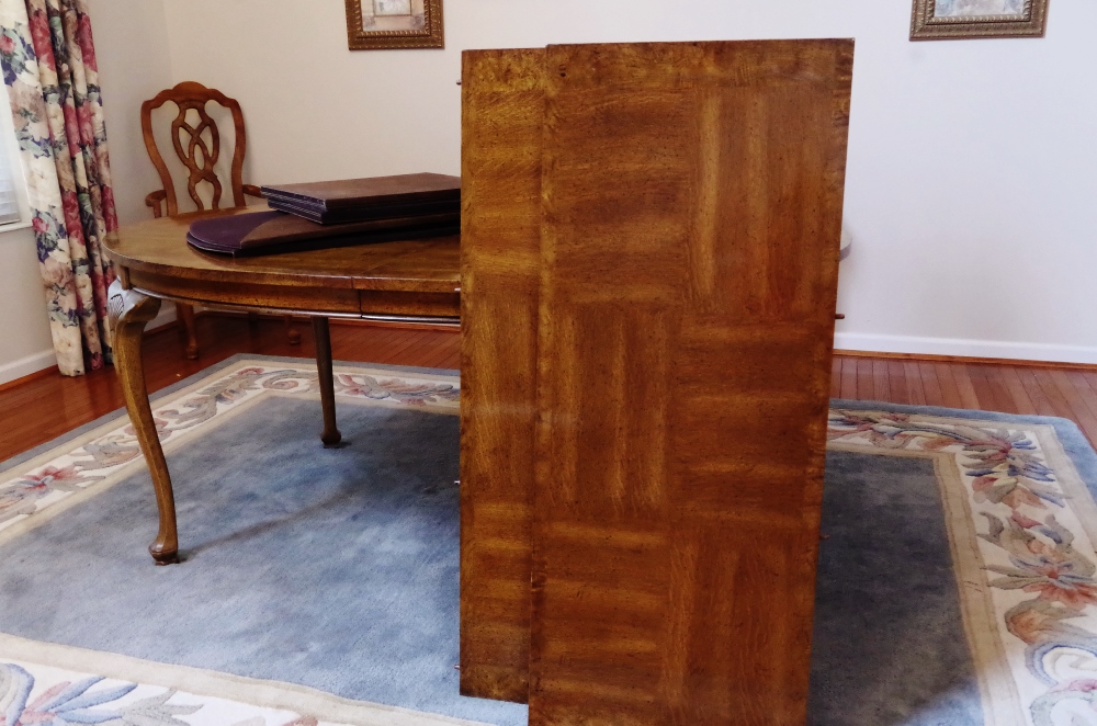 Unique Furniture Makers Pecan Dining Room Table and Chairs