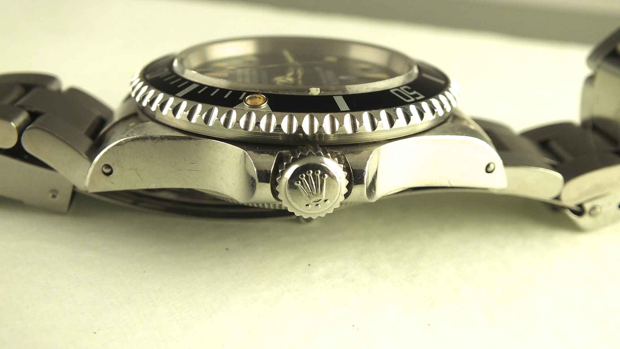 Rolex Oyster "Sea Dweller" 4000 Black Dial Men's Sport Watch