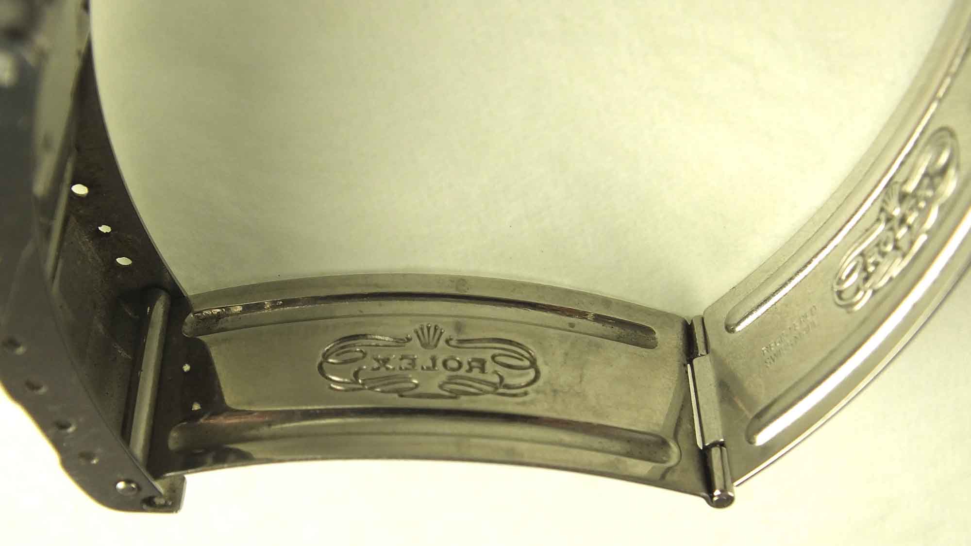 Rolex Oyster "Sea Dweller" 4000 Black Dial Men's Sport Watch