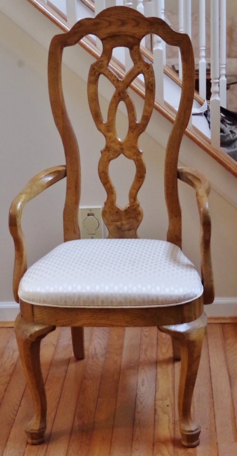 Unique Furniture Makers Pecan Dining Room Table and Chairs