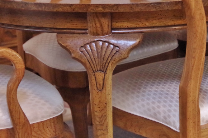 Unique Furniture Makers Pecan Dining Room Table and Chairs