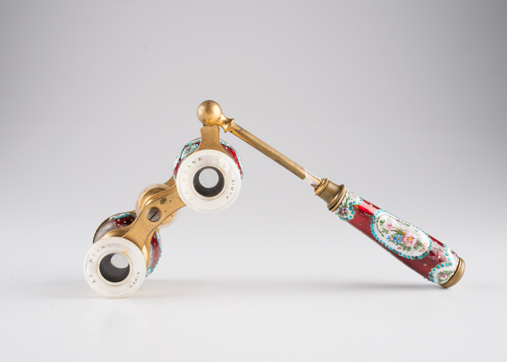 La Reine Opera Glasses