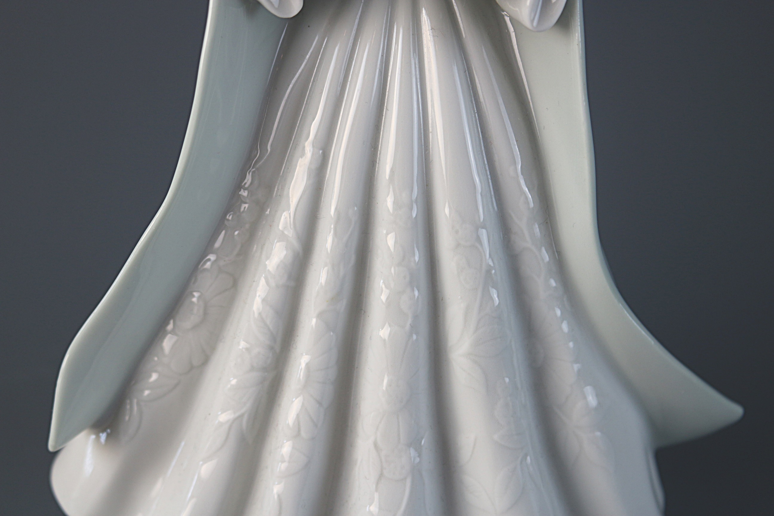 Lladro Porcelain Angel Tree Topper Figurine