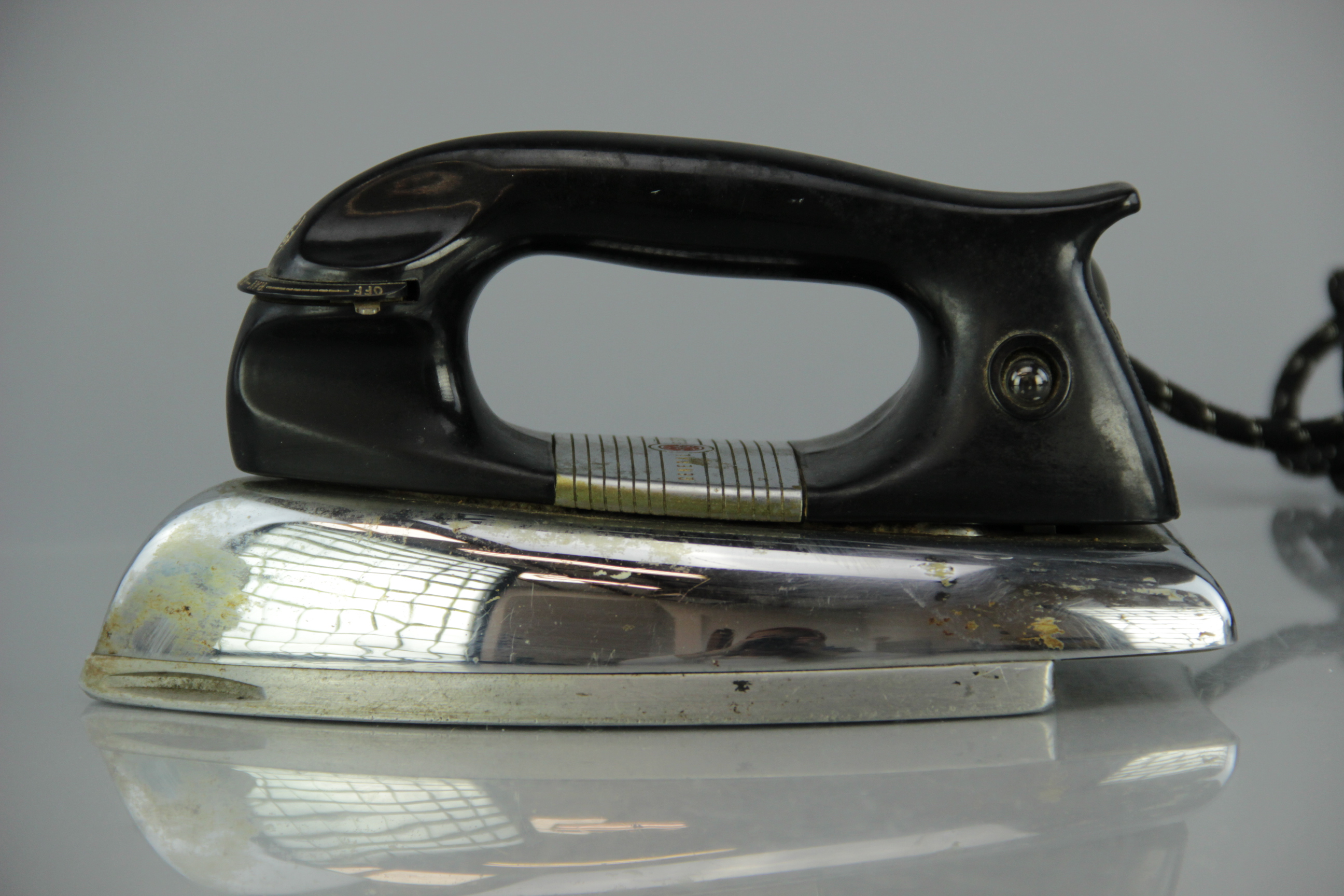 Vintage GE Iron