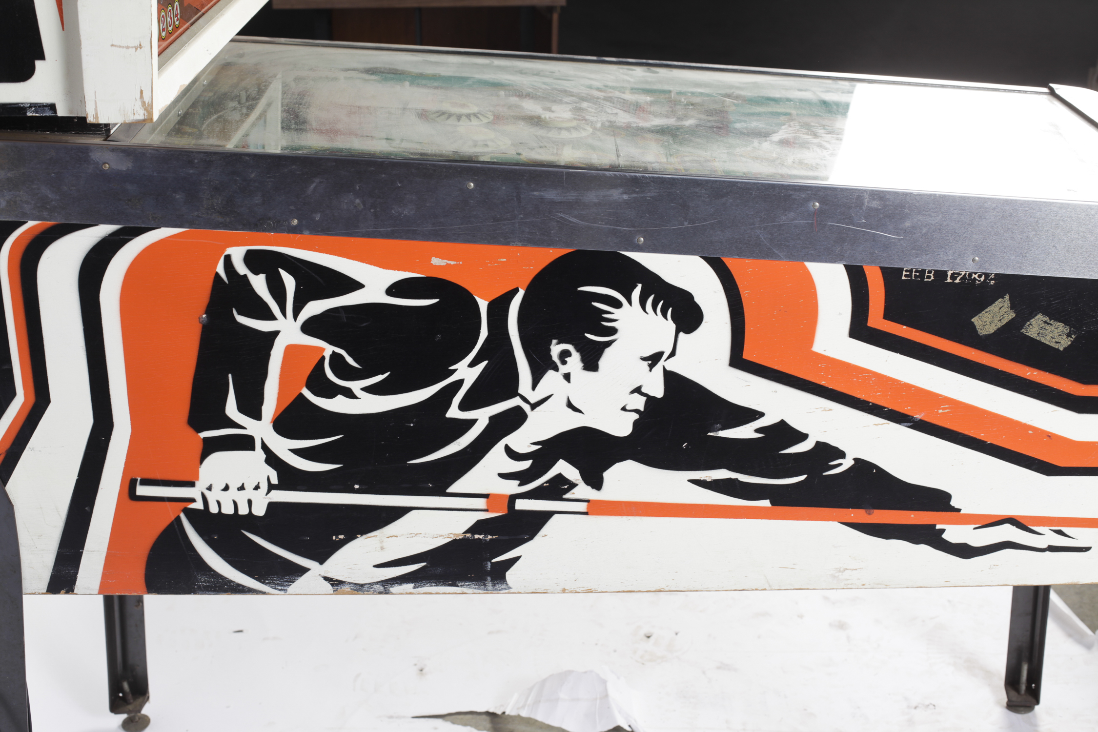 1977 Bally Eight Ball Pinball Machine