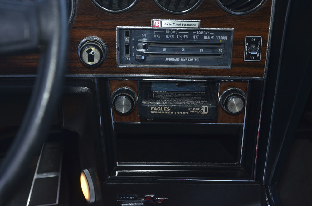 1975 Pontiac Grand Prix LJ
