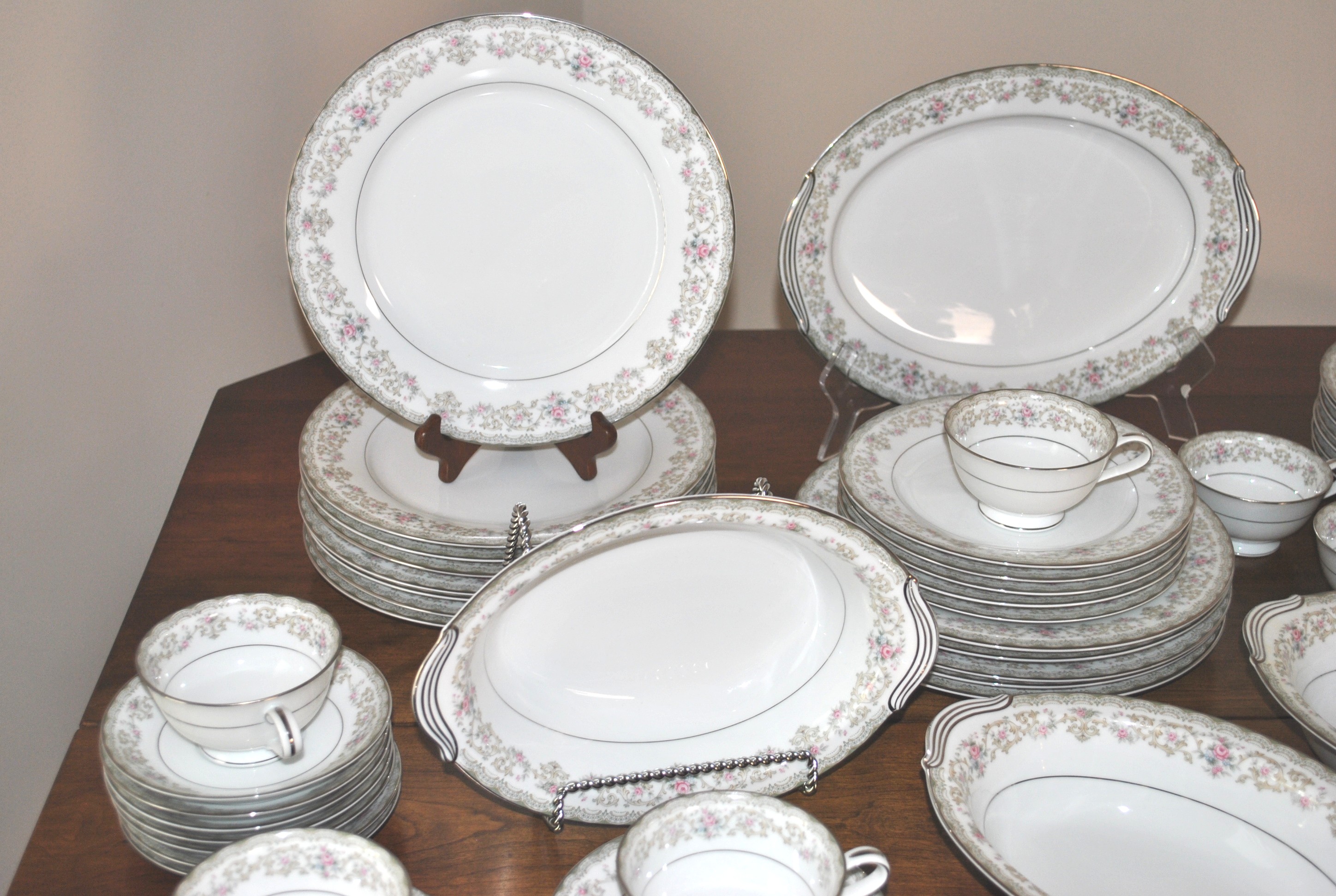 Noritake "Edgewood" China Set with Serving Pieces